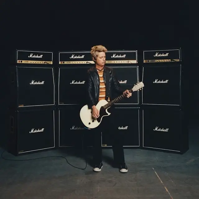 ستاك مضخّمات Marshall على المسرح